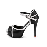 Summer hollow buckle women's shoes